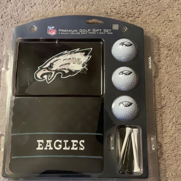 Philadelphia Eagles Golf Gift Set (New) - Picture 1 of 2